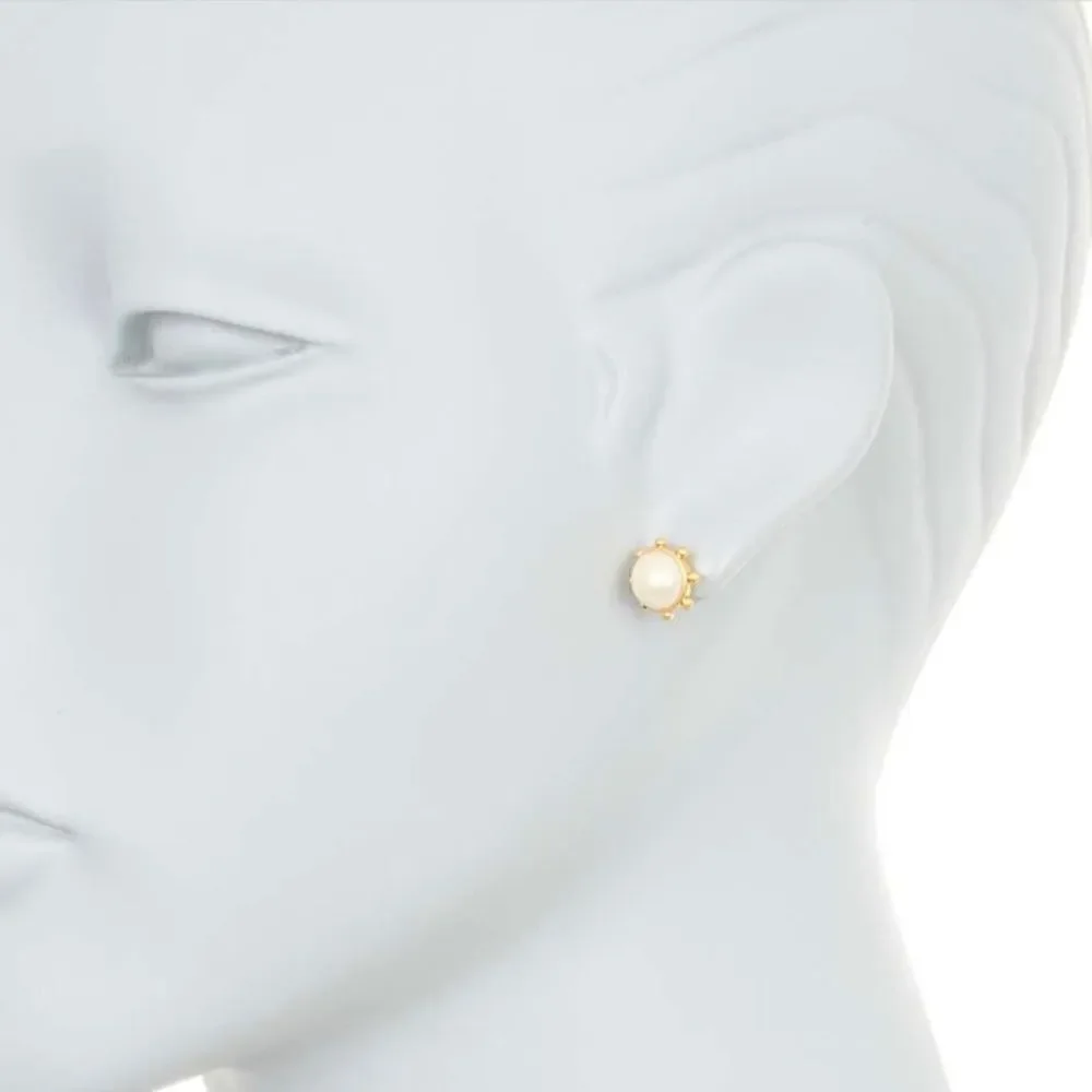 Pearl stud earrings